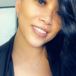 Meet your Posher, Hong